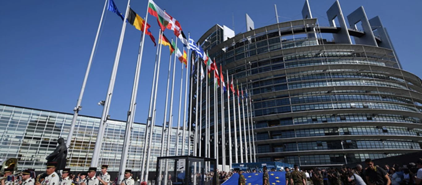 Η Ε.Ε. θα καταρτίσει λίστες με «πράσινες» επενδύσεις σε φυσικό αέριο και πυρηνική ενέργεια